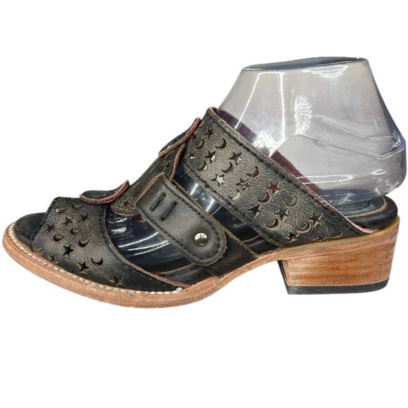 NWOT Freebird By Steven Women’s Moonstar Brown Distressed Leather Sandal Size 7 - Picture 3 of 12